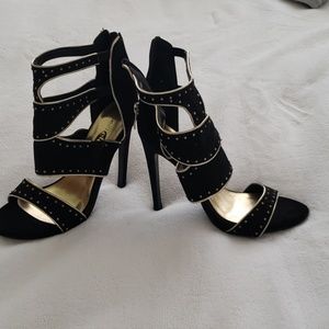 Stilletos
